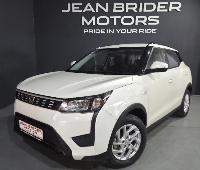2023 MAHINDRA XUV 300 1.2D